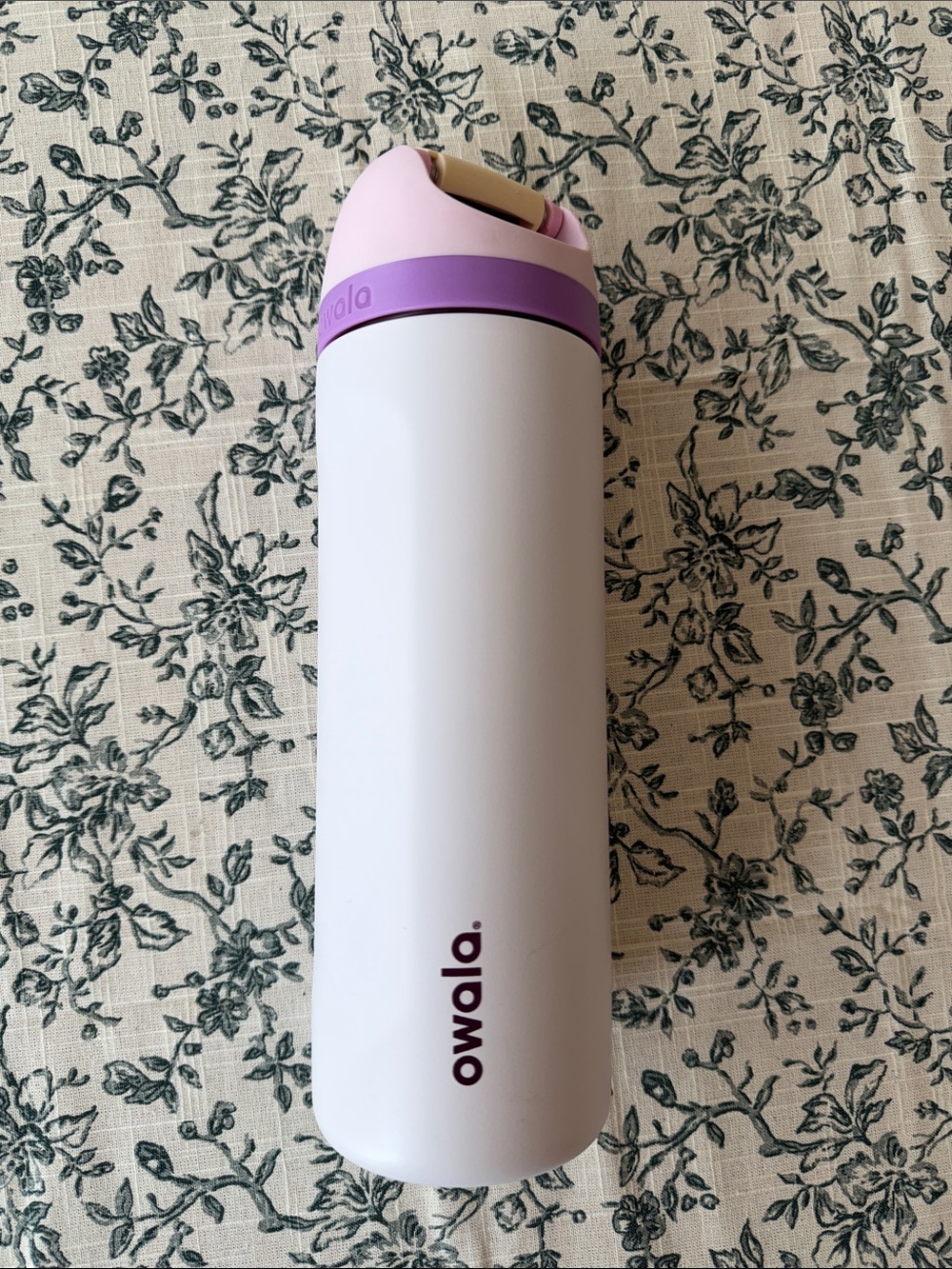 Owala light Lavender purple Insulated Water Bottle with Carry Handle 24oz - Picture 2 of 8